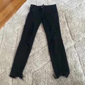 Women’s skinny jeans (ripped)